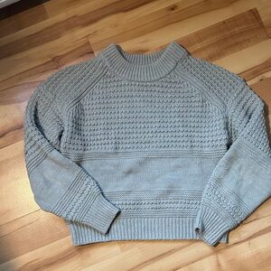 Universal Thread women's Textured Gray Crewneck Sweater
